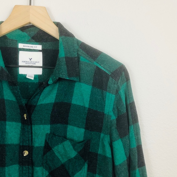 [American Eagle] Green Plaid Boyfriend Shirt - Picture 3 of 7